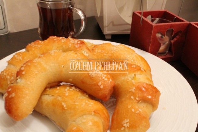Şerit (Çizgili) Poğaça